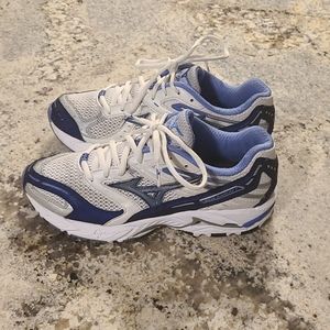 Mizuno Wave Alchemy 7